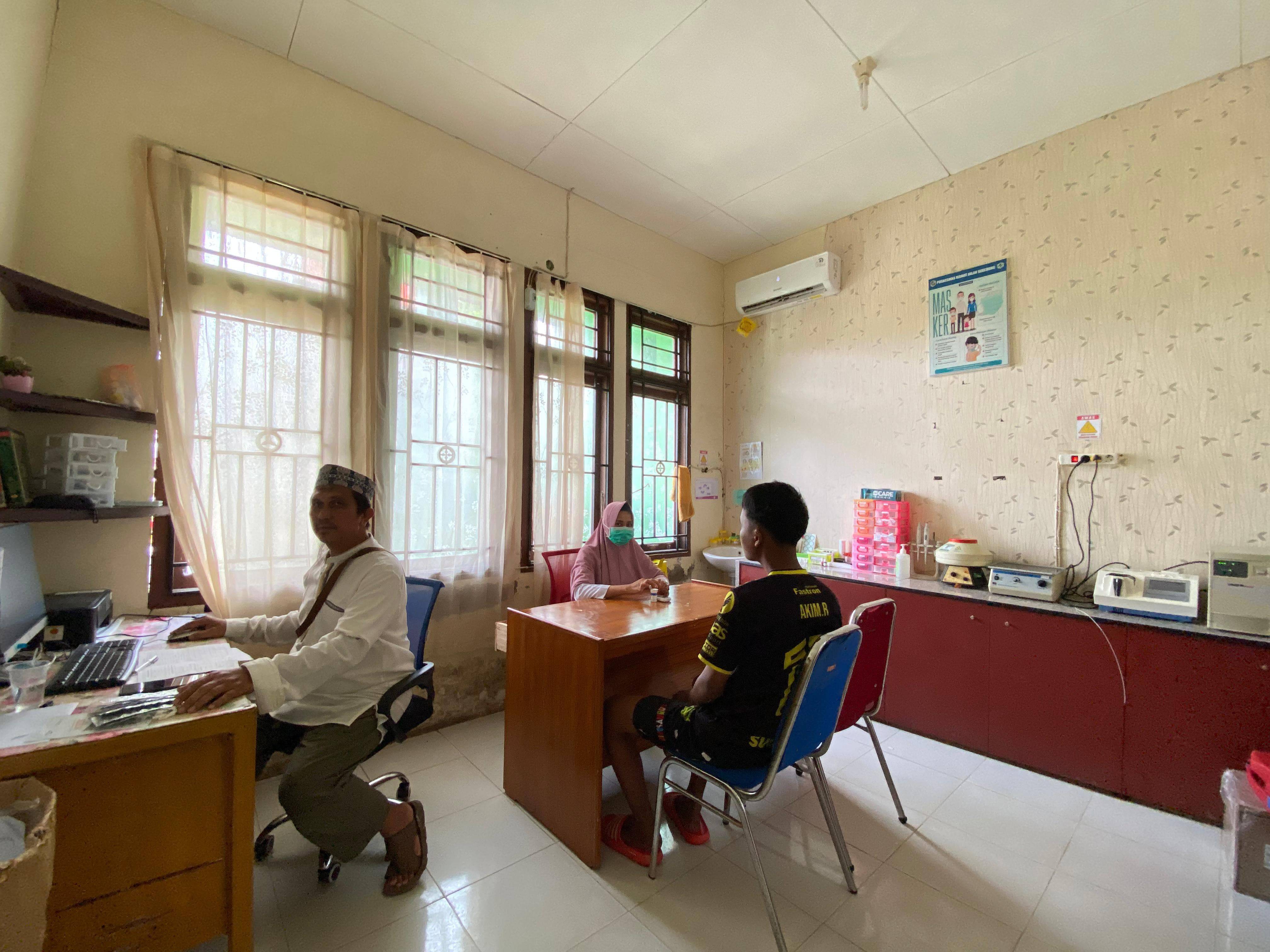 Lintas klaster laboraturium